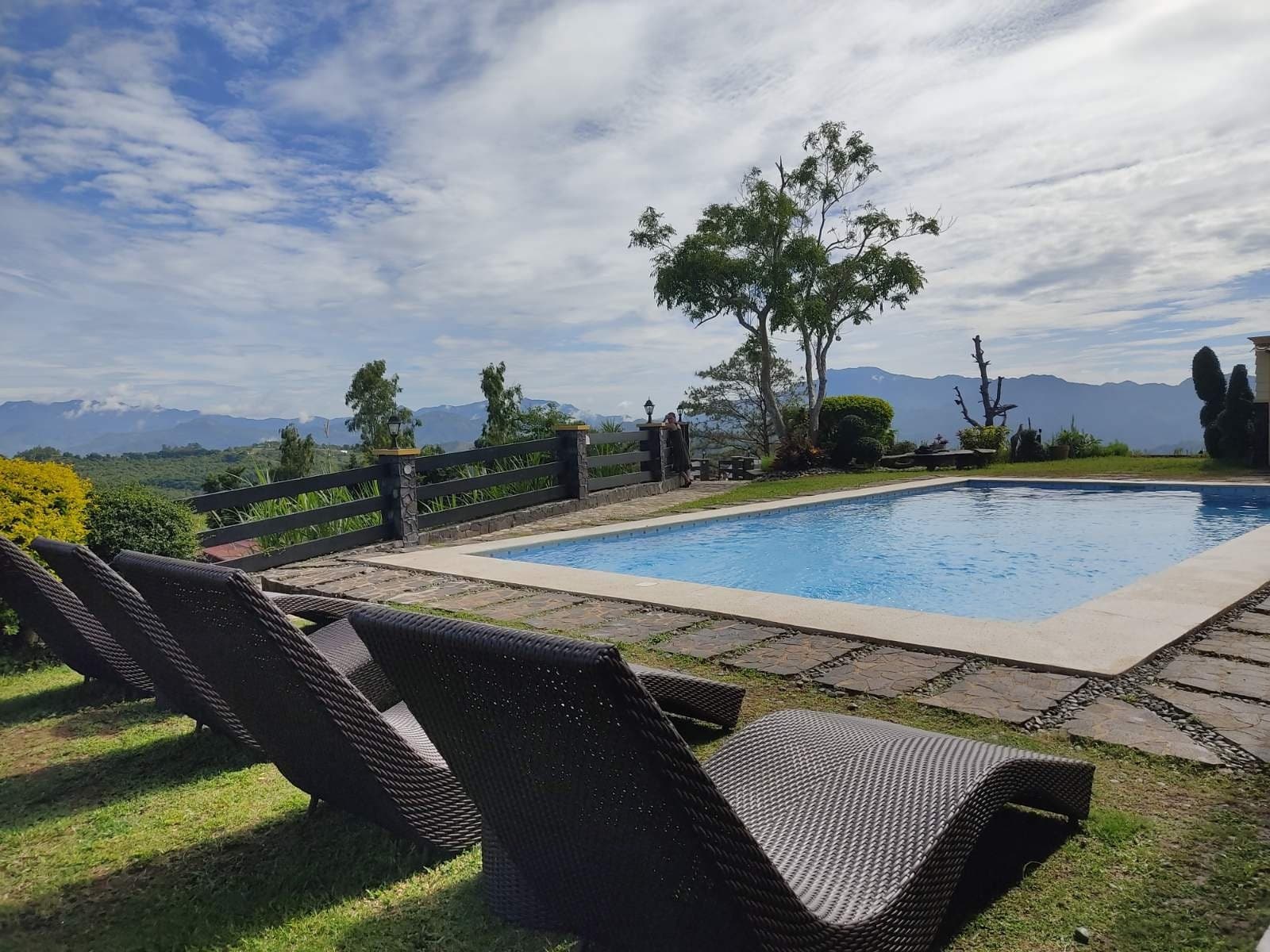 Ten Cents to Heaven Leisure Camp