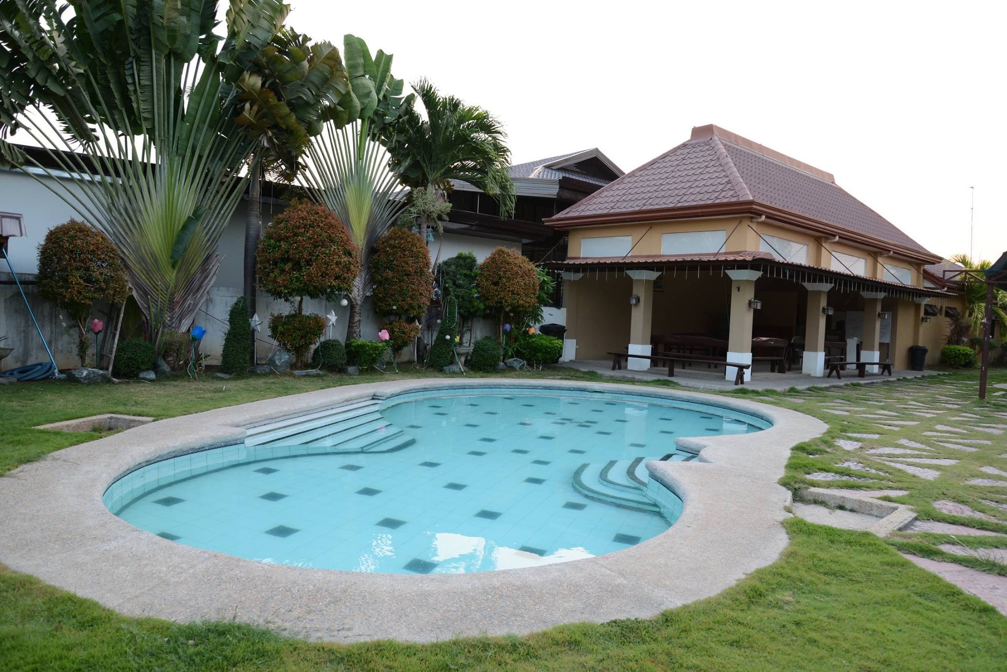Gerly's Place Hotel & Resort