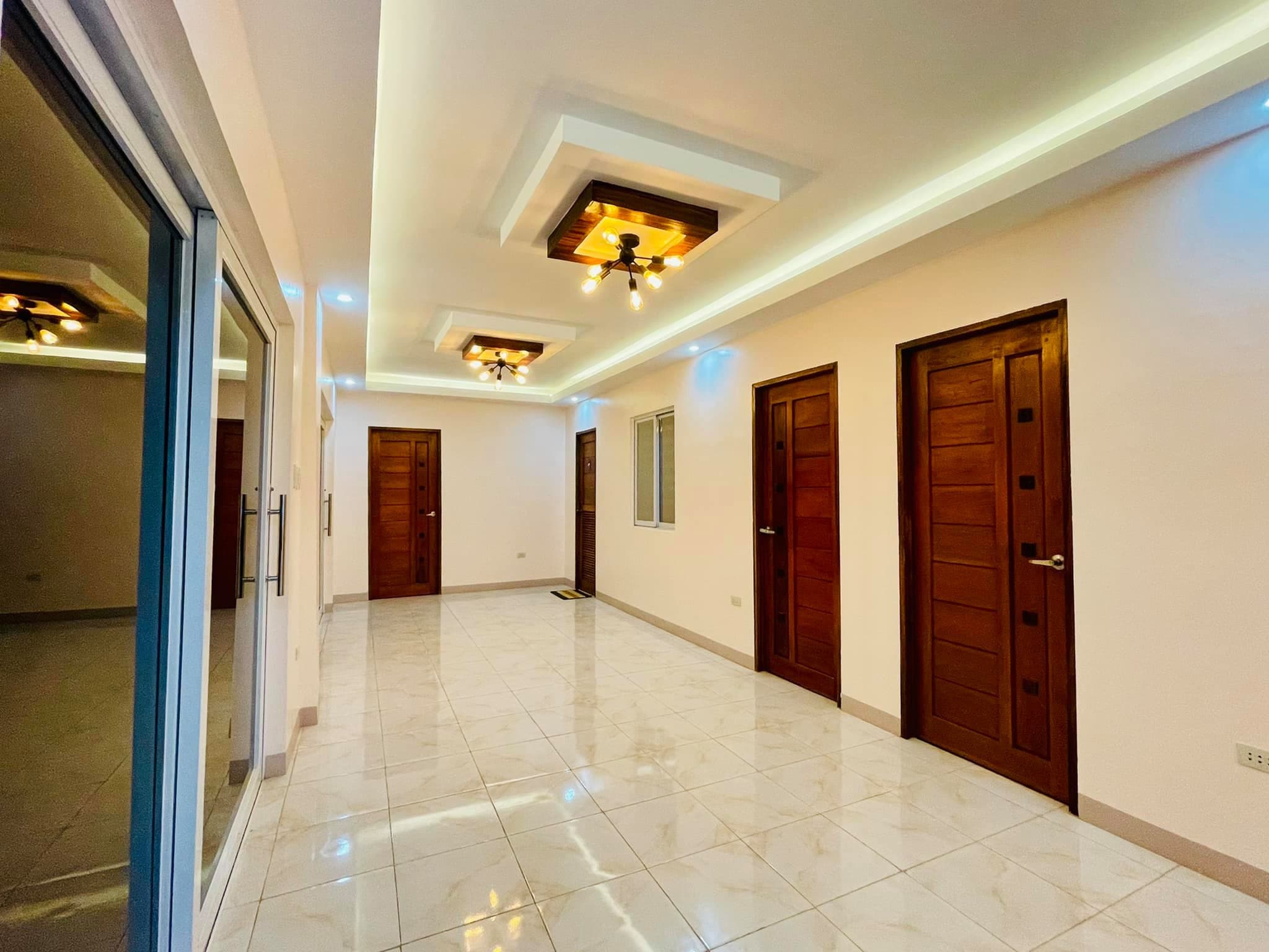 Gallery 4