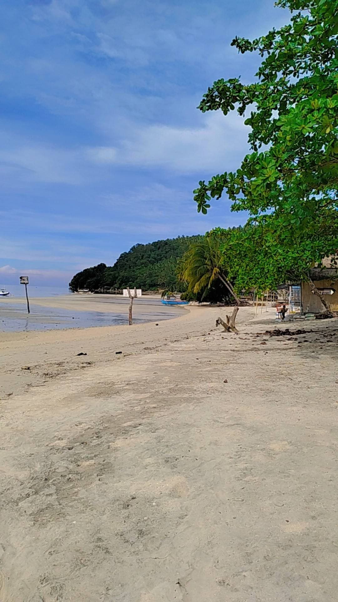 Burias Beach MalingKat-Artemio