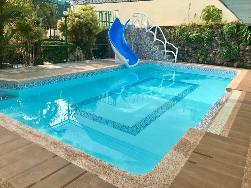PRIVATE POOL RESORT