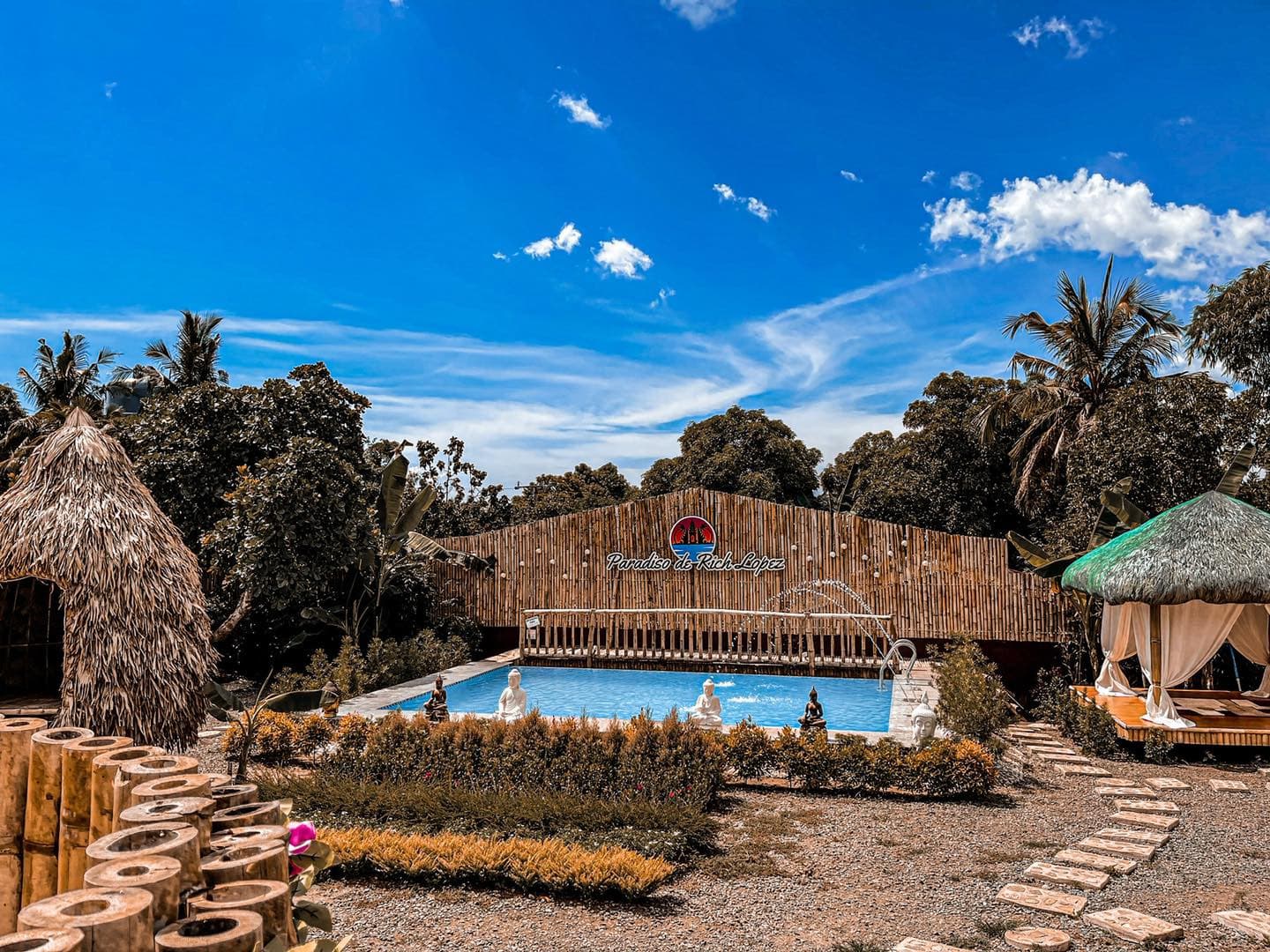 Paradiso de Rich Lopez