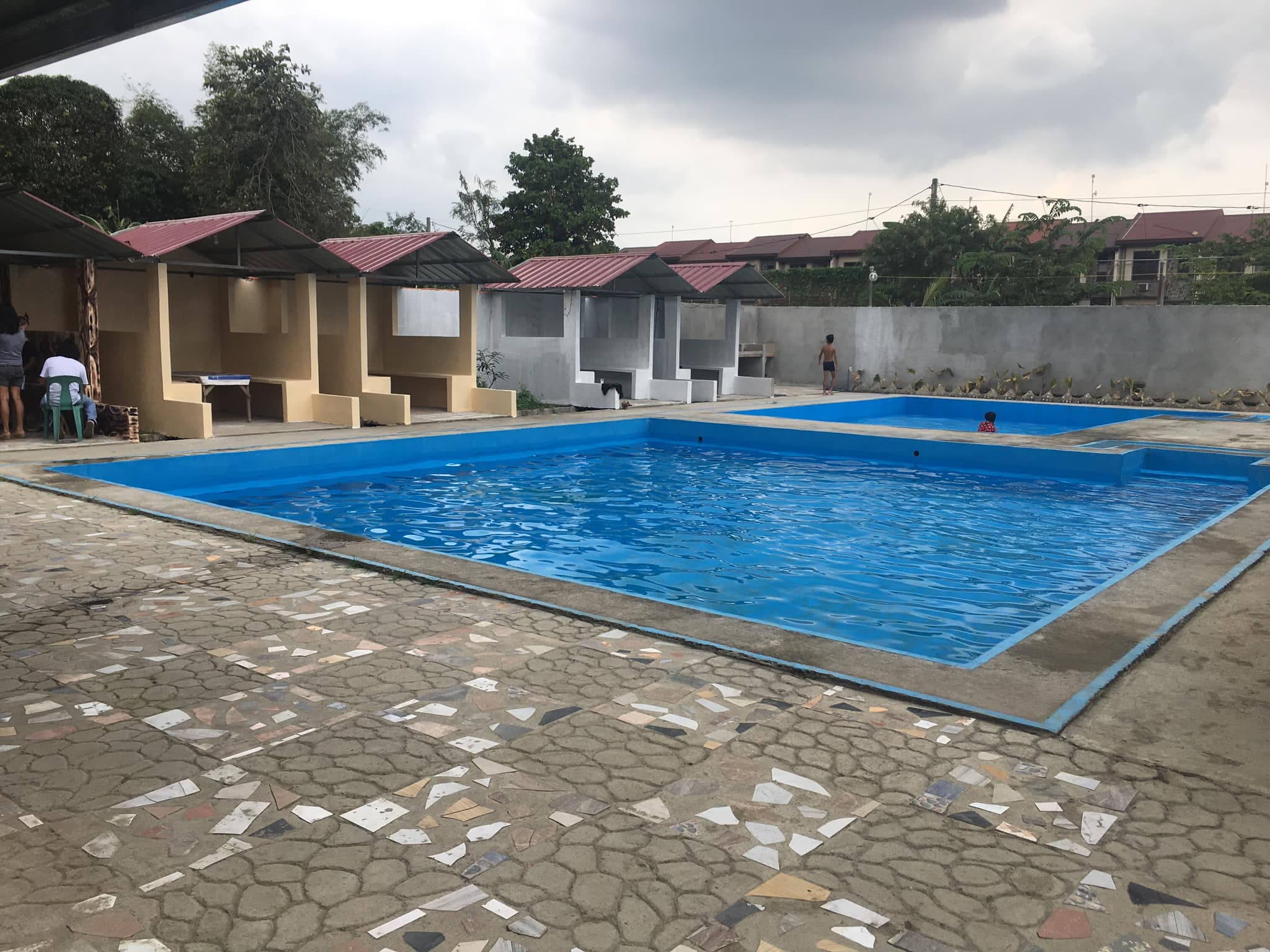 RANDY MEDINA's Resort