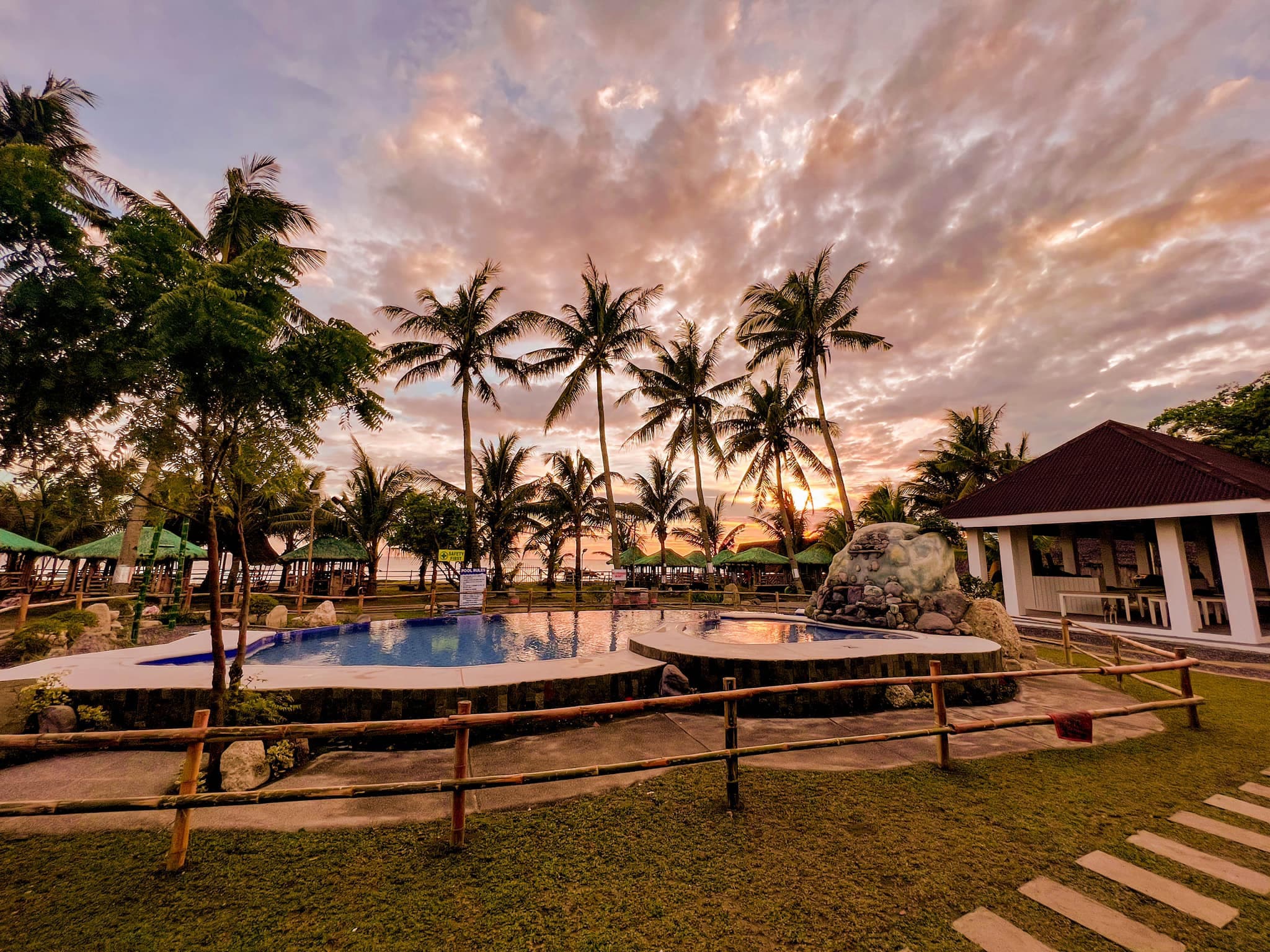 Mabby’s View Beach Resort