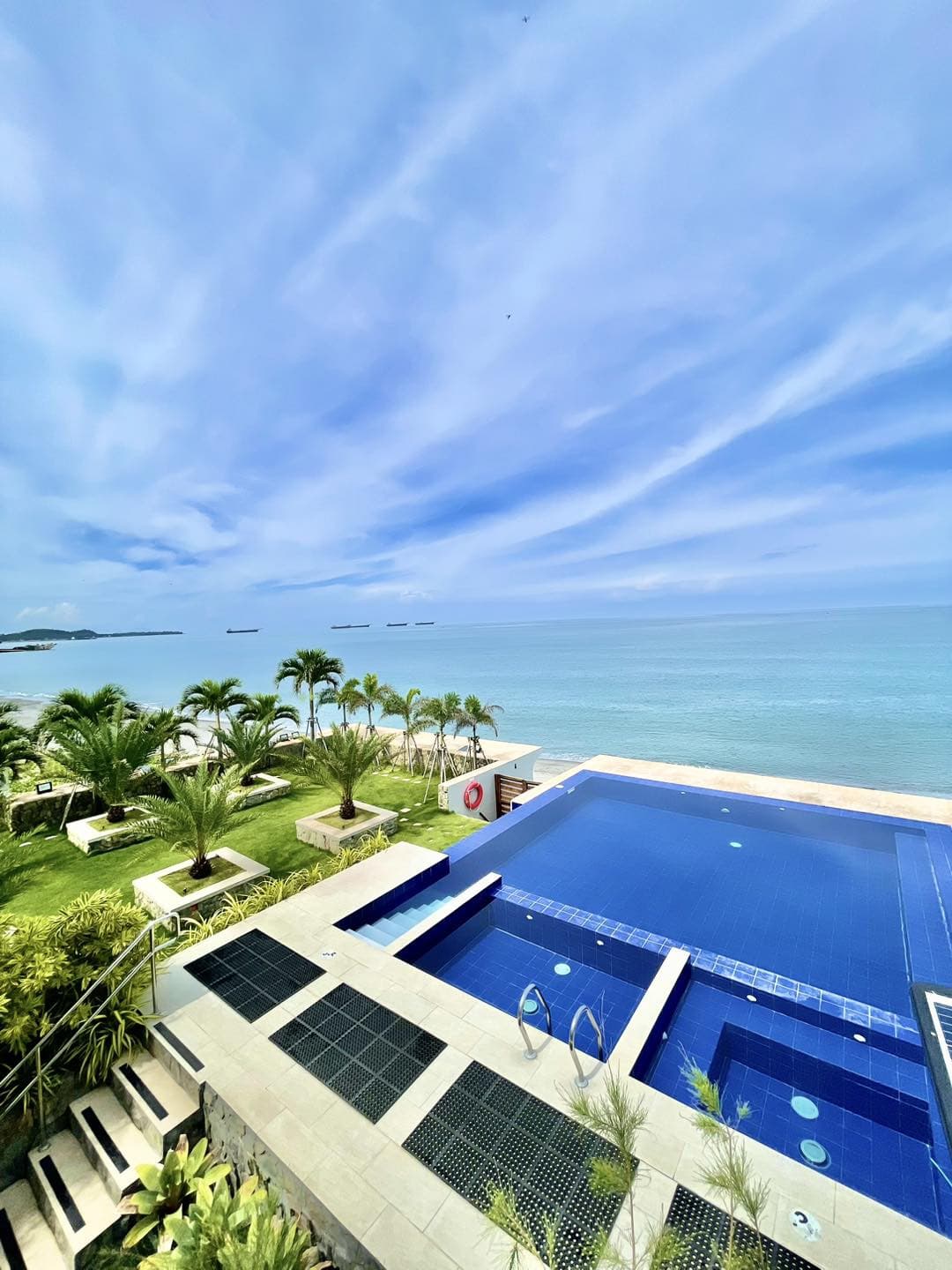 Indira Beach House Zambales