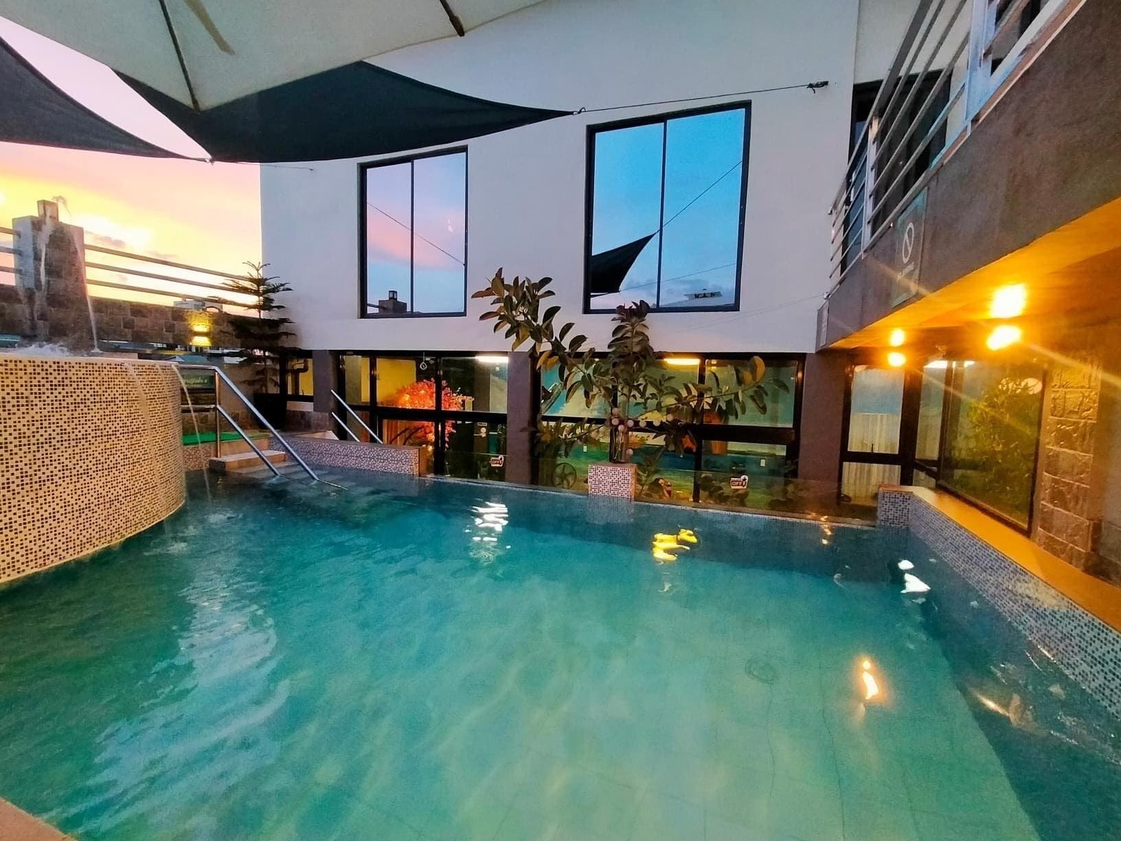 Daneyah’s Pool House