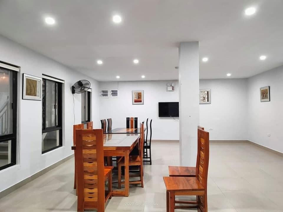 Gallery 2