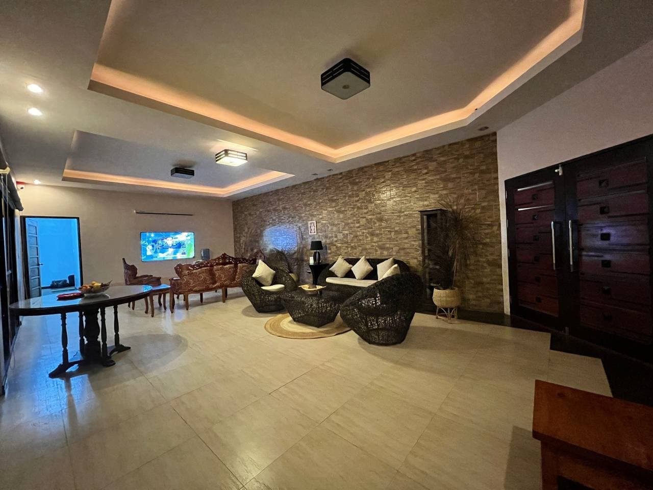 Gallery 5
