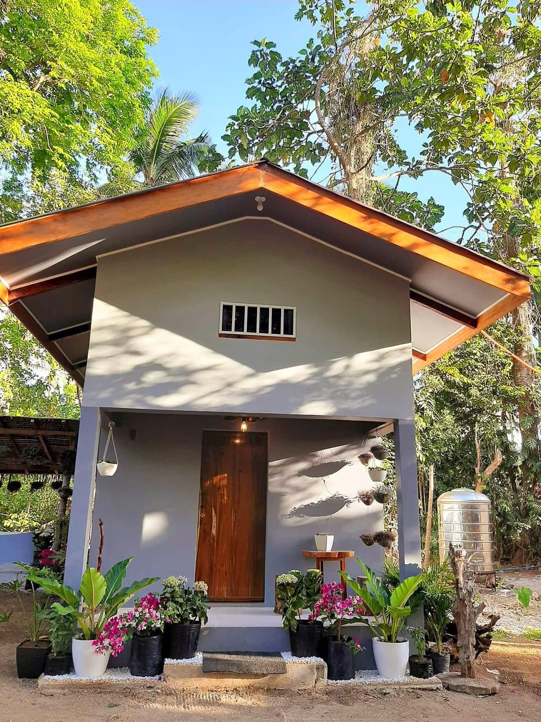 Paping's Staycation & Campsite - TUB HOUSE