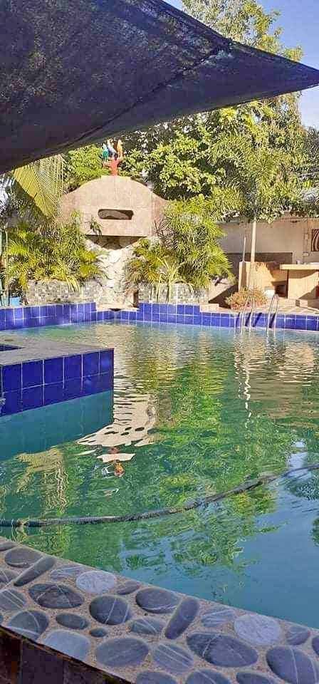 PRIVATE POOL