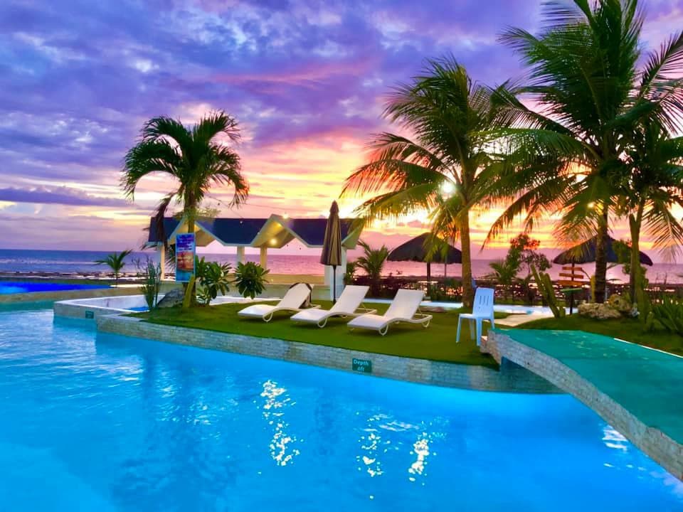 Acapulco Resort & Suites