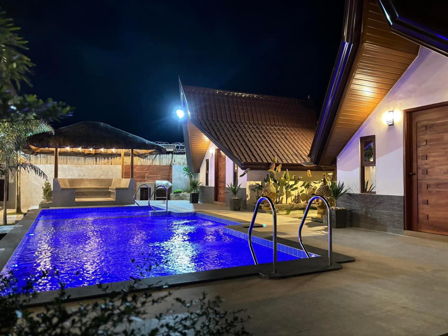 Bale Dulu Private Resort