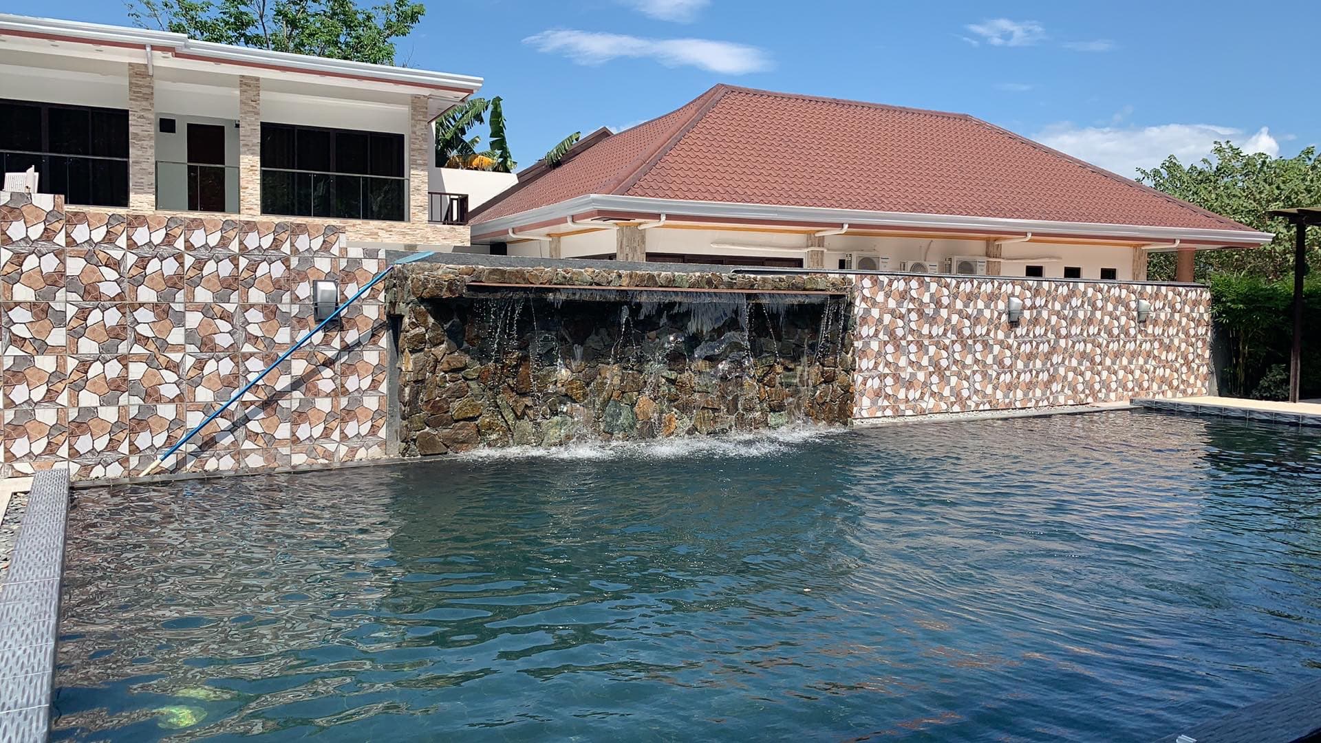 Springdale de Buenvenida Laguna Private Hotspring Resort