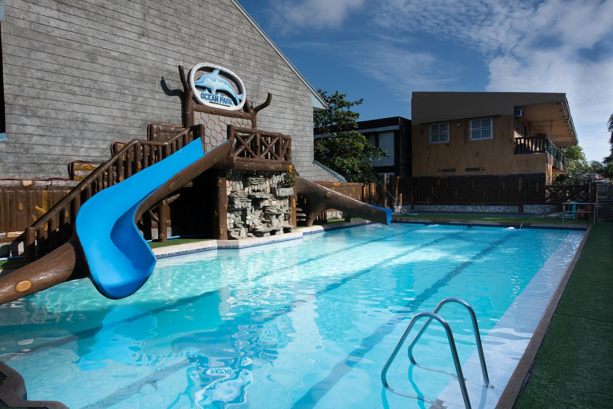 RD8 Beach Resort "Ocean Park"