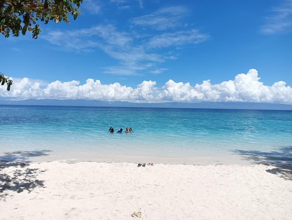 Grandeur Beach Resort - Lambug, Badian