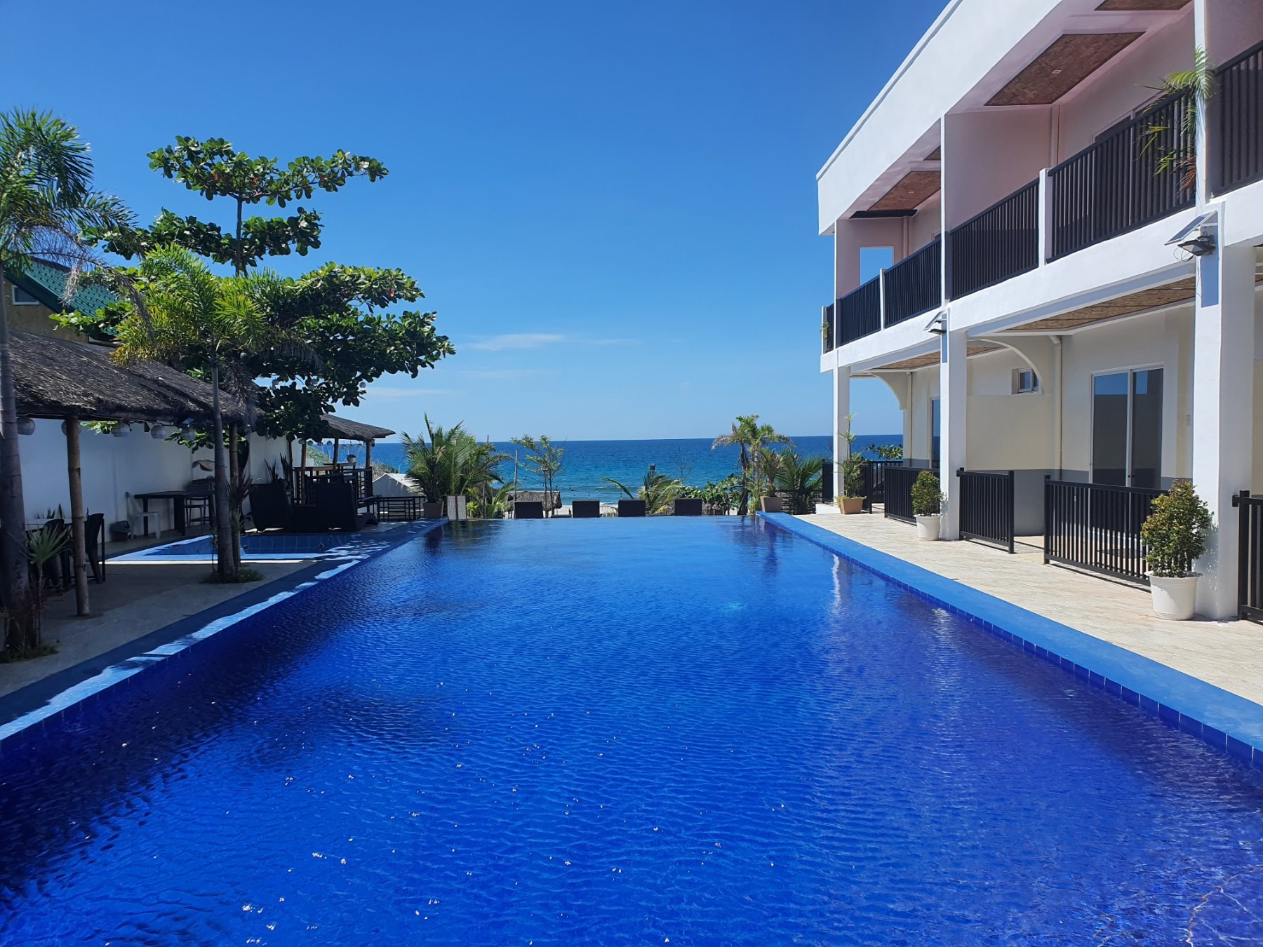 Searenity Suites Zambales